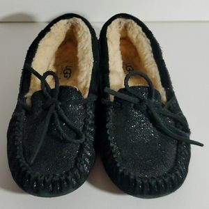 UGG® australia slipper/moccasin shoes